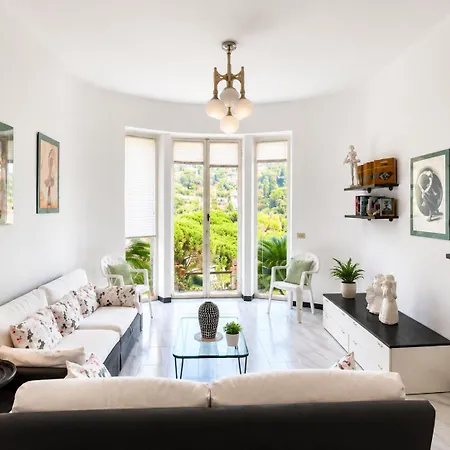 The Valley - In With Garden Rapallo